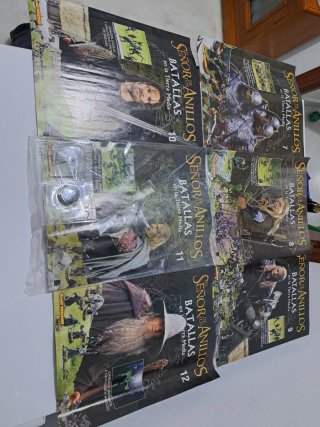 Revistas del 1 al 16 y figuritas del Señor de los