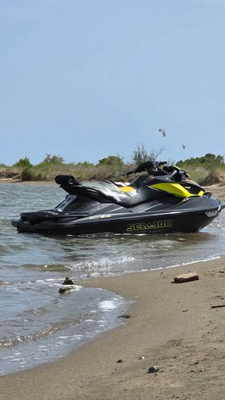 Sea-Doo RXT 260 X RS Negro/Amarillo
