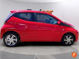 Toyota Aygo 1.0 70 x-play