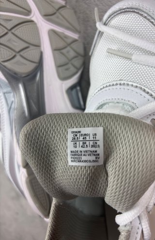ASICS Kayano GEL-NYC Talla 45  En Blanco