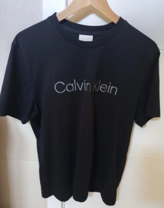 Camiseta Calvin Klein Negra