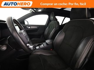 Volvo XC40 2.0 T4 R-Design 2WD