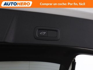 Volvo XC40 2.0 T4 R-Design 2WD
