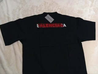 Camiseta Balenciaga Negra Logo Puma