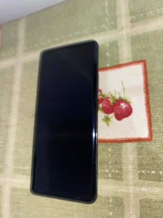Xiaomi Redmi Note 14 Pro 5G en color Negro Mediano