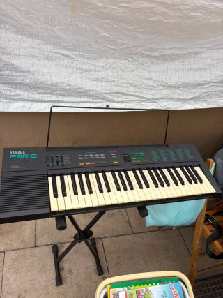 Teclado Yamaha PSR-6