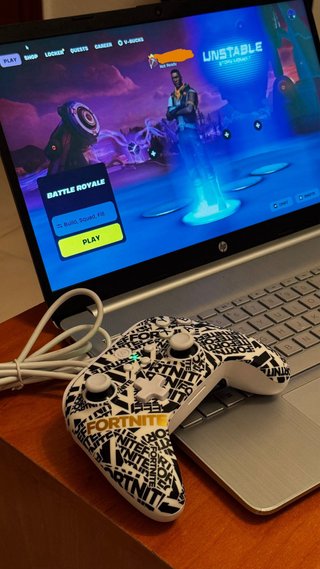 Mando Inalámbrico PowerA OPS v1 Edición Fortnite