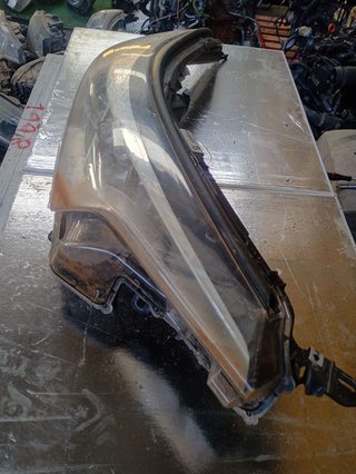 FARO IZQUIERDO Toyota C-HR (X10)(10.2016->)