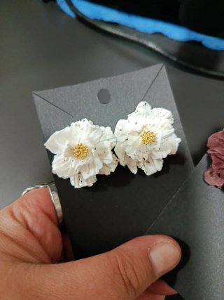 Pendientes Flores Arcilla Polimérica Dorados