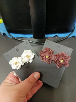 Pendientes Flores Arcilla Polimérica Dorados