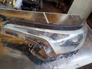 FARO DERECHO Toyota C-HR (X10)(10.2016->)