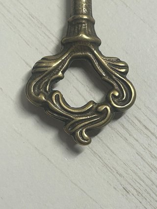 Llave antigua de armario