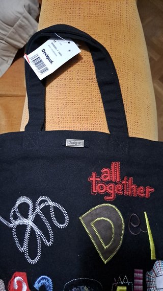 Bolso Desigual Negro con Parches