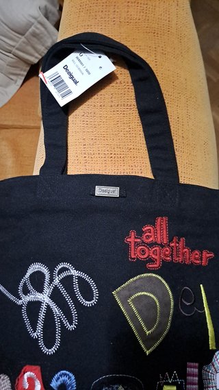 Bolso Desigual Negro con Parches