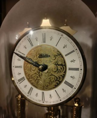 Reloj de sobremesa Europa clásico
