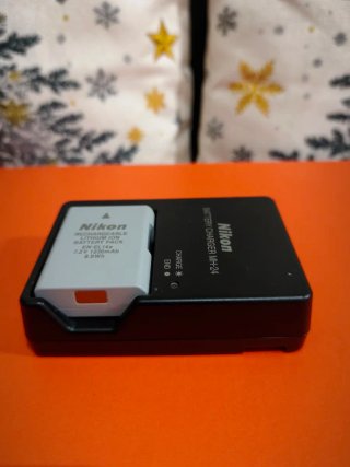 Cámara Nikon D5600 con accesorios