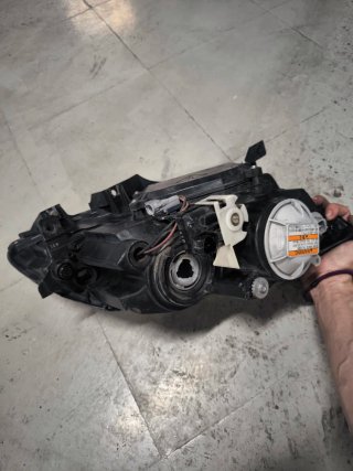 Faro Izquierdo Mazda RX8
