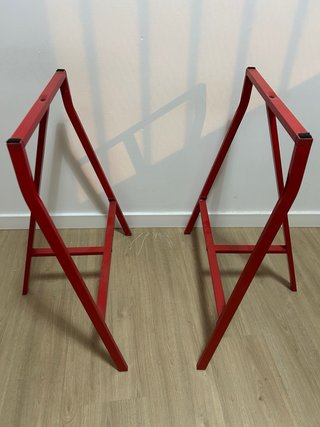 Caballetes Mesa Metálicos Rojos
