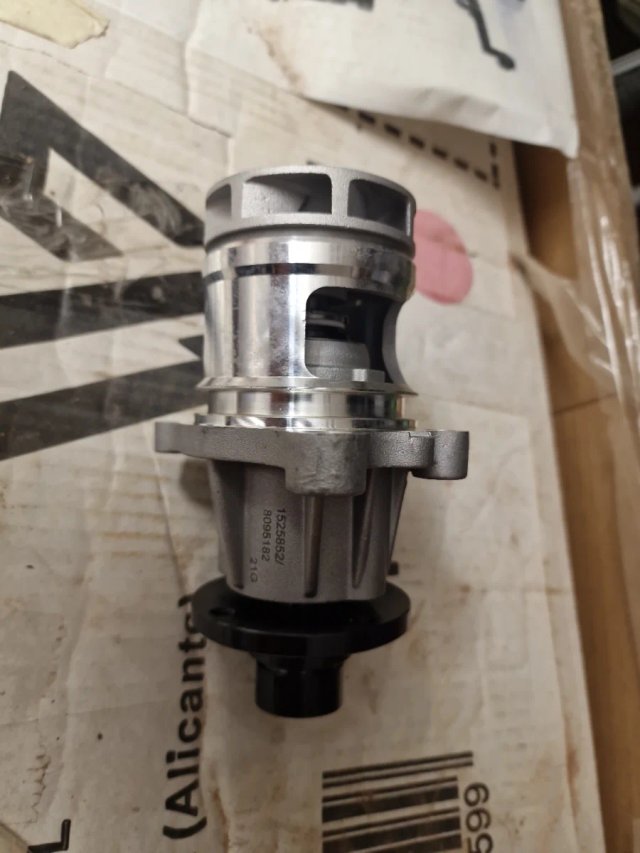 Bomba de agua refrigeración 1525852