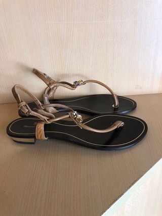 Sandalias Massimo Dutti Marrones y Negras