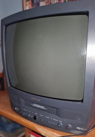 Samsung TV con reproductor VHS
