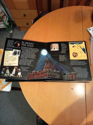 El libro la tumba de Tutankamón.