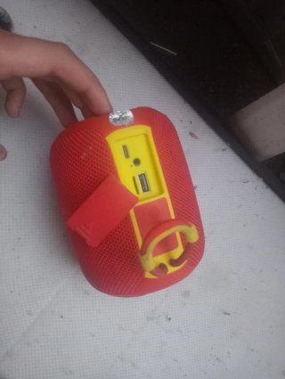 Altavoz Portátil T&G TG655 LED