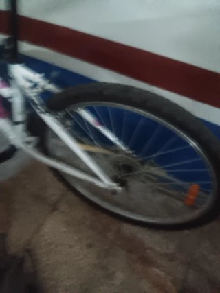 Bicicleta de mujer blanca