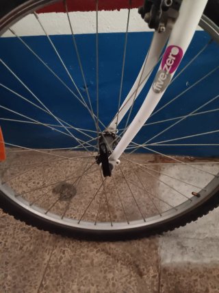 Bicicleta de mujer blanca
