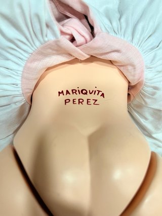 Muñeca Mariquita Pérez piedra y cartón