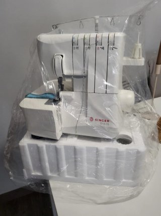 Máquina de coser Overlock Singer 14-78
