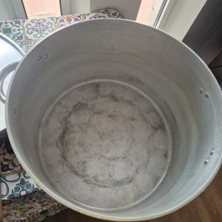 Olla de Aluminio 50 cm con tapa
