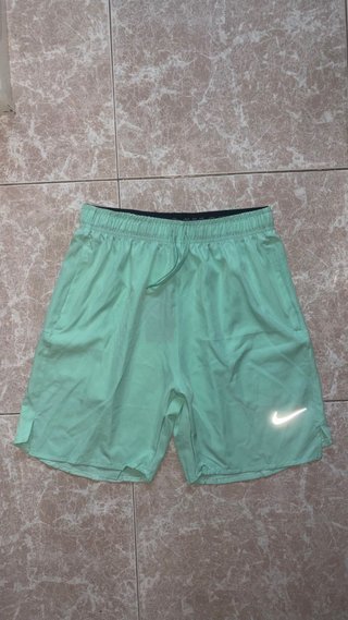 Conjunto Nike Running Verde Talla M