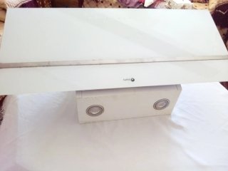 Campana extractora de cocina blanca
