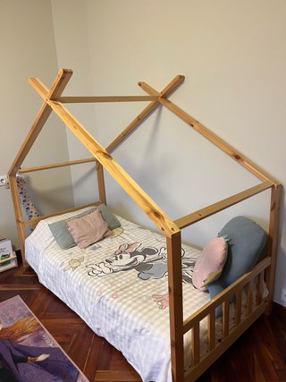 Cama infantil tipo casa cabaña madera