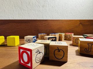 Bloques de construcción de madera educativos