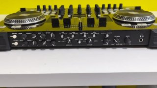 Controladora DJ American Audio VMS 4.1