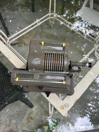 Calculadora Mecánica IRIS