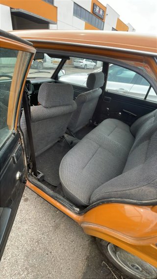 SEAT 131 1976