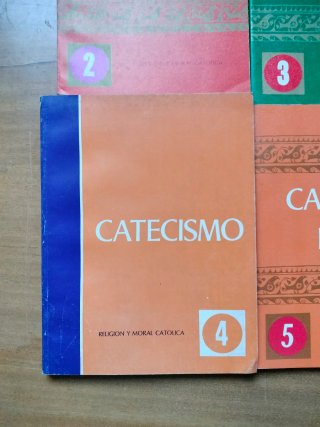 Lote 4 libros catecismo escolar