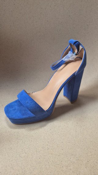 Lote de zapatos y botas