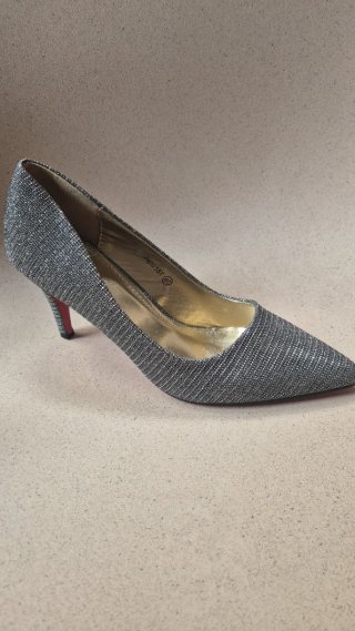 Lote de zapatos y botas