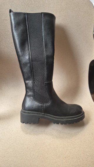 Lote de zapatos y botas