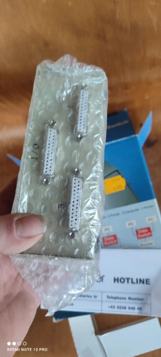 Boeder. Vintage adaptador Data T Switch. Nuevo