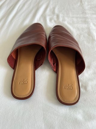 Zapatos destalonados Parfois Marrones