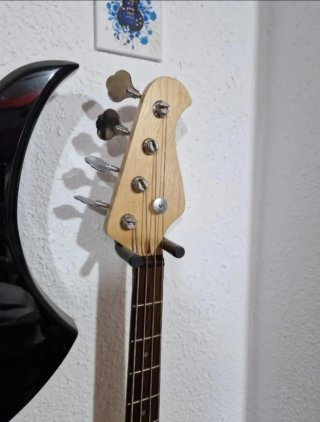 2 SOPORTES DE PARED PARA GUITARRA