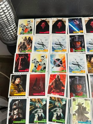 Lote 103 cromos Star Wars 2019 año