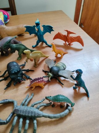 Lote Juguetes Dinosaurios y Animales