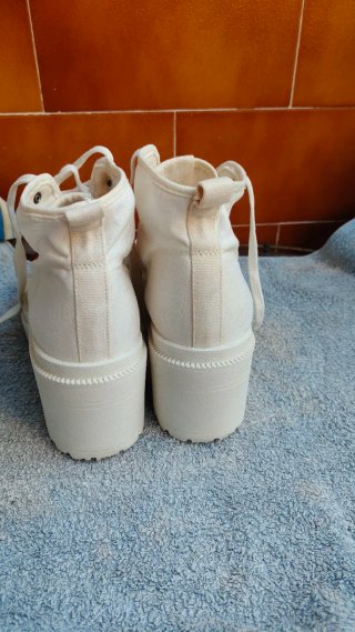 Botas Stradivarius beig