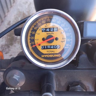 Hyosung karion 125 1640km